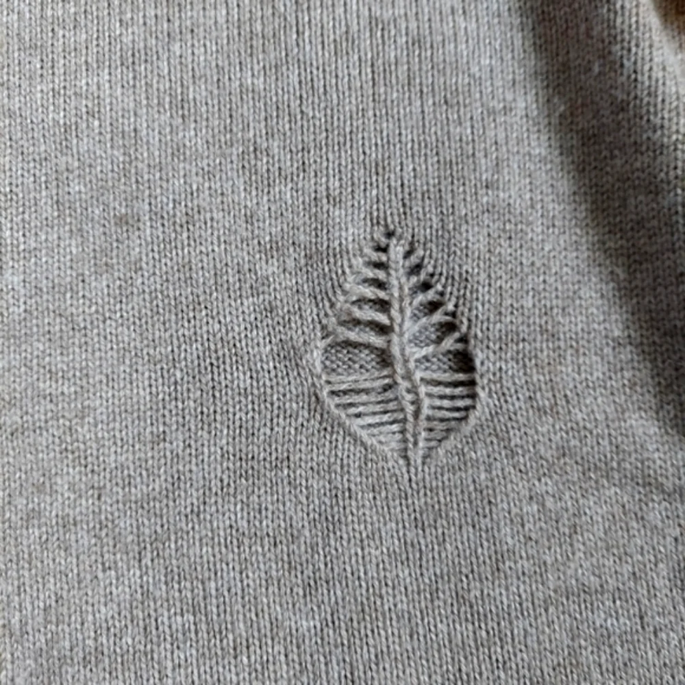 autumn cashmere Distressed Crew Neck Sweater - Picture 13 of 15